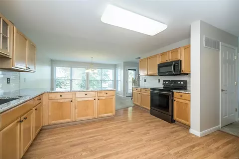 Kitchen - 640 Hawk Run Dr, O'fallon, MO 63368 photo 1 of 3