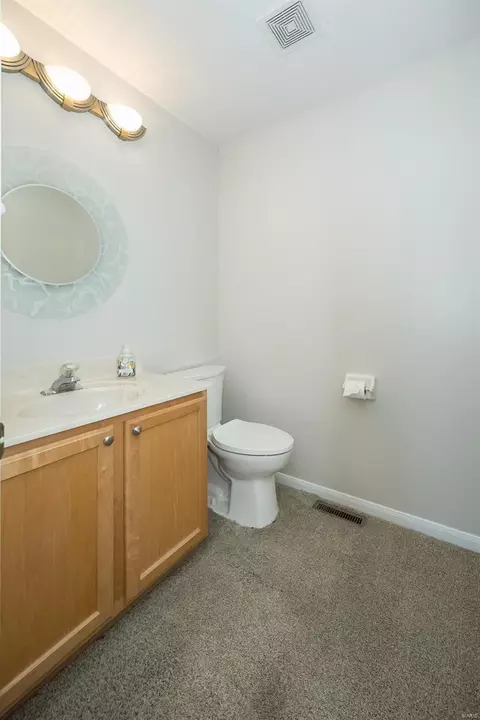 Bath - 640 Hawk Run Dr, O'fallon, MO 63368 photo 1 of 5
