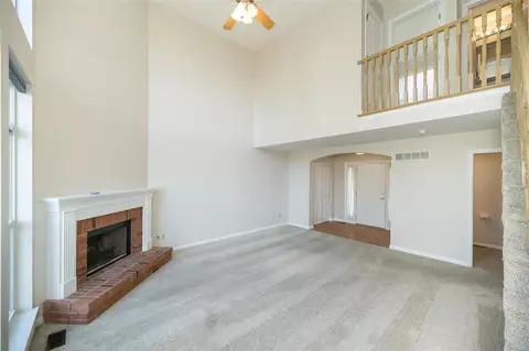 Living - 640 Hawk Run Dr, O'fallon, MO 63368 photo 2 of 6
