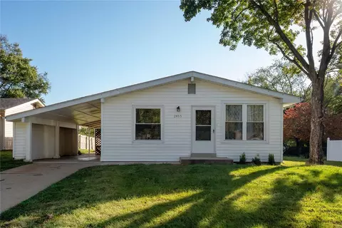 2455 Jenkee Dr, Florissant, MO 63031
