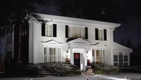 5 Schultz Rd, Saint Louis, MO 63122