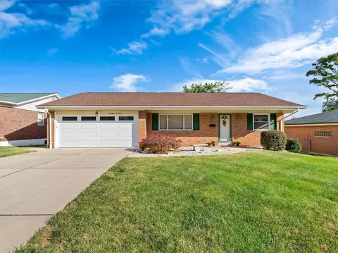6843 Ardale Dr, Saint Louis, MO 63123