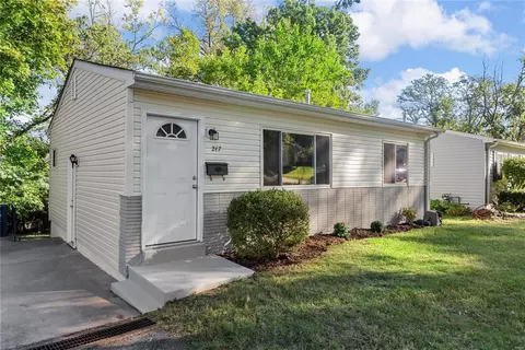 Exterior - 217 Ballwin Ave, Ballwin, MO 63021 photo 2 of 4