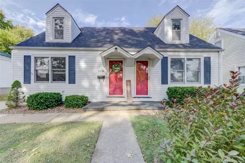 1138 Perry St, Saint Charles, MO 63301