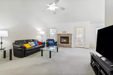 7249 Cinnamon Teal Dr, O'fallon, MO 63368 photo 5