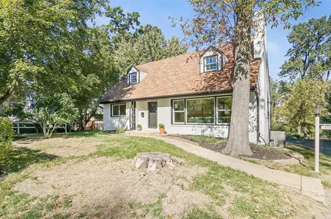 613 E Adams Ave, Saint Louis, MO 63122