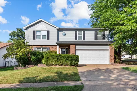 600 Sedan Park Ct, Saint Louis, MO 63125