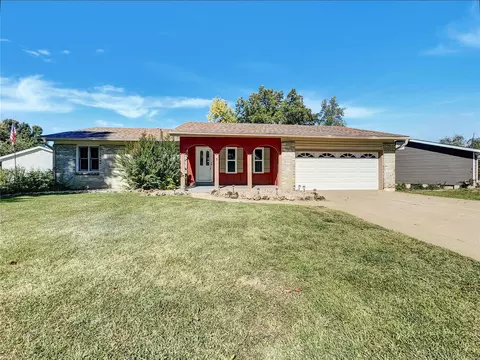 5 Belleau Lake Ct, O'fallon, MO 63366