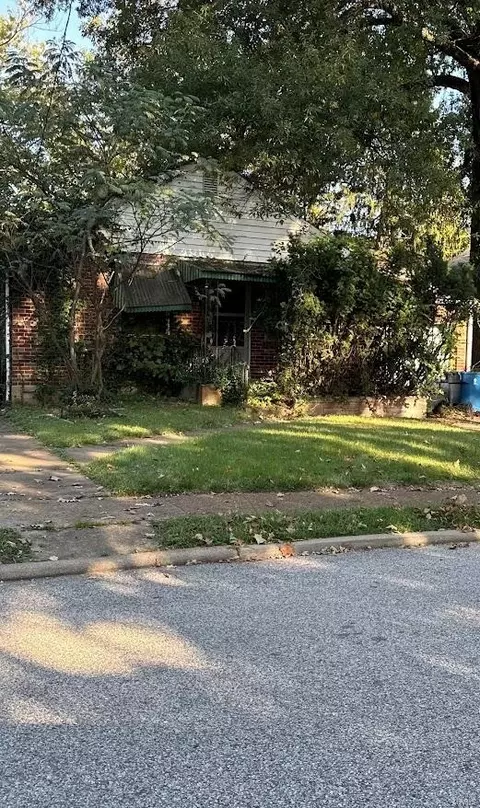 238 Clark, Saint Louis, MO 63135