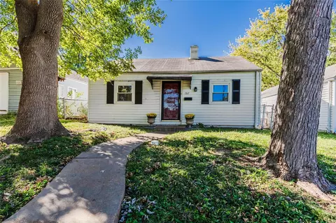 1517 Kraft St, Saint Louis, MO 63139