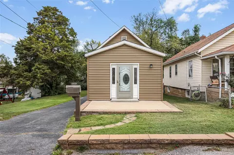 5209 Waldo Ave, Saint Louis, MO 63123