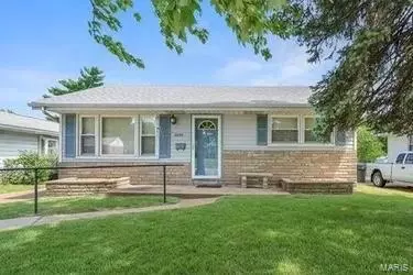 8026 Morgan Ford Rd, Saint Louis, MO 63123