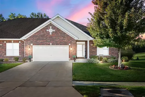 2452 Golden Bear Way, Wentzville, MO 63385