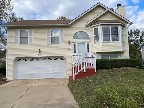 5025 Old Jamestown Forest Dr, Black Jack, MO 63033