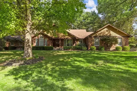 118 Double Eagle Dr, Saint Charles, MO 63303