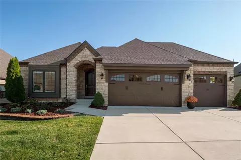14722 Schoettler Grove Ct, Chesterfield, MO 63017