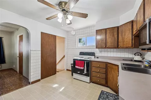 9120 Arvin Pl, Affton, MO 63123 photo 7