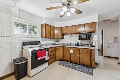 9120 Arvin Pl, Affton, MO 63123 photo 6