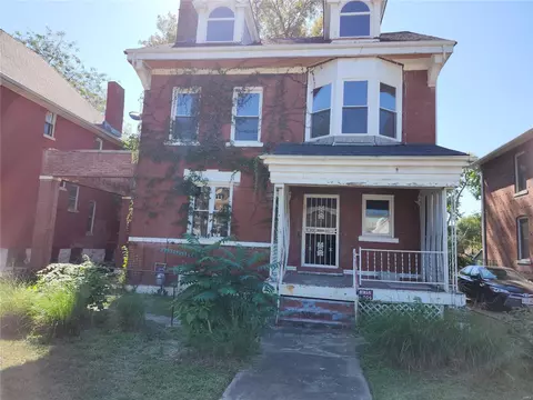 5922 Clemens Ave, Saint Louis, MO 63112