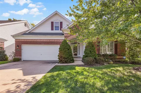 10186 Tanbridge Rd, Saint Louis, MO 63128