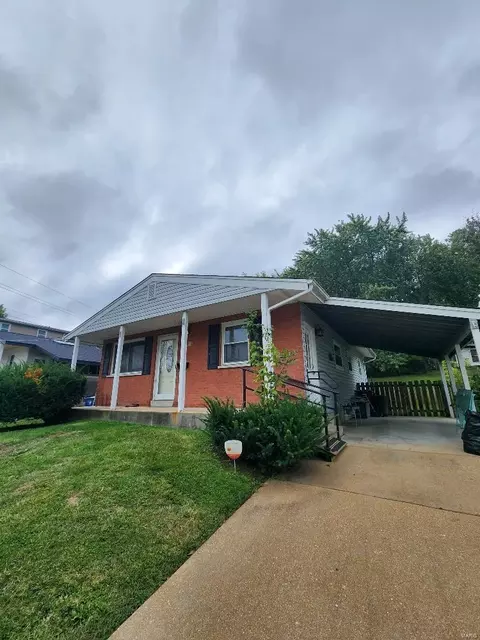 8030 Winfield Ave, Saint Louis, MO 63114