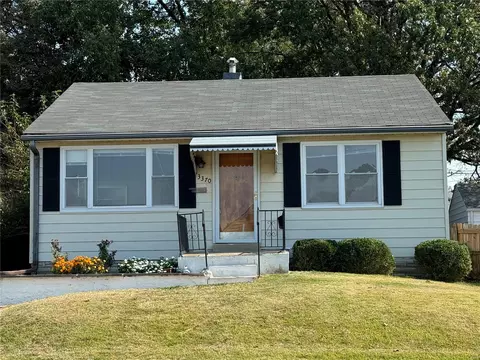 3370 Macklind Ave, Saint Louis, MO 63139