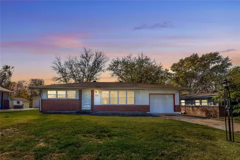 228 Elm Grove Ave, Hazelwood, MO 63042