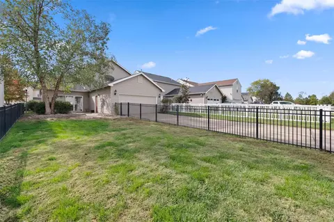 Exterior - 527 Copper Meadows Ln, O'fallon, MO 63368 photo 10 of 11