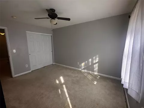 Bedroom - 527 Copper Meadows Ln, O'fallon, MO 63368 photo 3 of 7