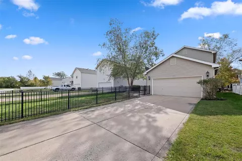 Exterior - 527 Copper Meadows Ln, O'fallon, MO 63368 photo 8 of 11