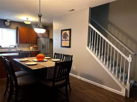 Dining - 527 Copper Meadows Ln, O'fallon, MO 63368 photo 1 of 6