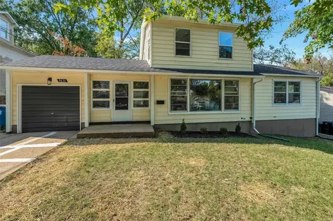 9631 Radio Dr, Saint Louis, MO 63123