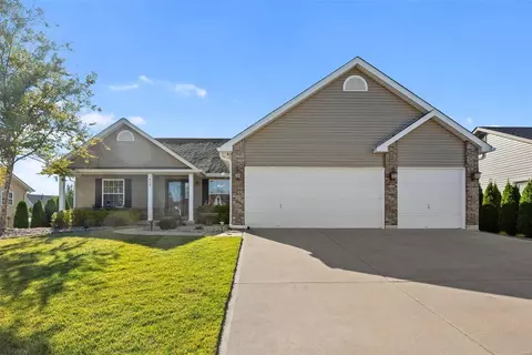 916 Appalachian Dr, Wentzville, MO 63385