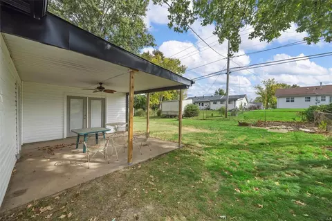 24 Saint Paul Ct, O'fallon, MO 63366 photo 16