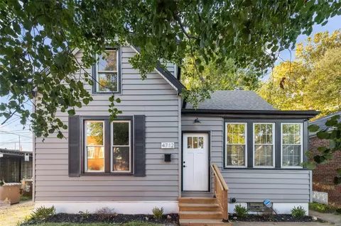 4712 Goethe Ave, Saint Louis, MO 63116