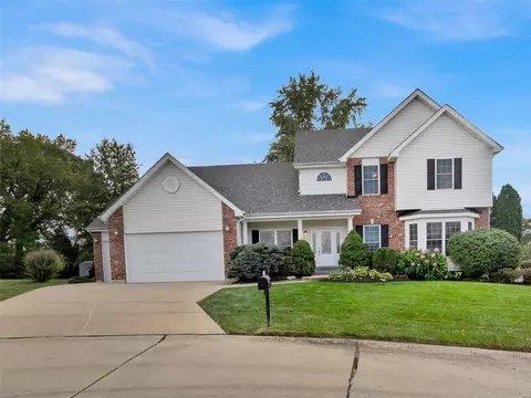 2241 Fenway Farms Trl, Fenton, MO 63026