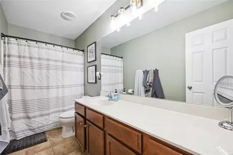 Bath - 99 Tisbury Ct, O'fallon, MO 63366 photo 1 of 2