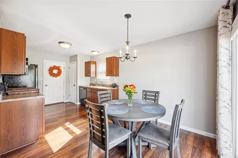 Dining - 99 Tisbury Ct, O'fallon, MO 63366 photo 3 of 3