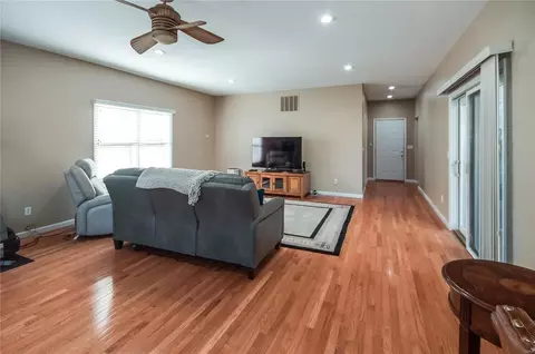 600 Ashmont Dr, Olivette, MO 63132 photo 22