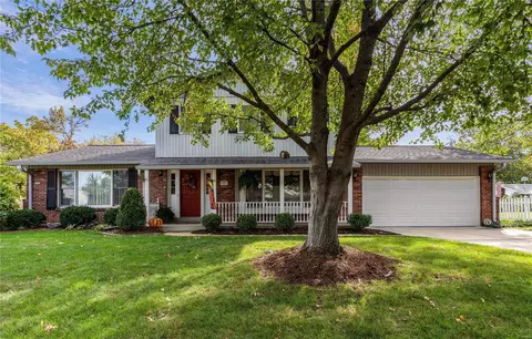 9379 Manoroak Dr, Saint Louis, MO 63126