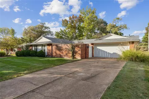 Exterior - 418 Brooktree Dr, Ballwin, MO 63011 photo 9 of 9