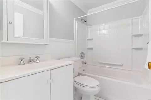 Bath - 418 Brooktree Dr, Ballwin, MO 63011 photo 2 of 2
