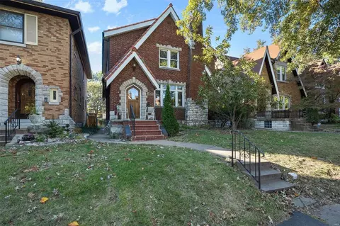 5858 Itaska St, Saint Louis, MO 63109