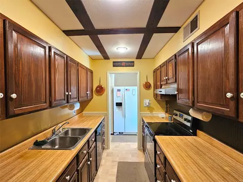 224 Newton Pl, Ballwin, MO 63021 photo 5