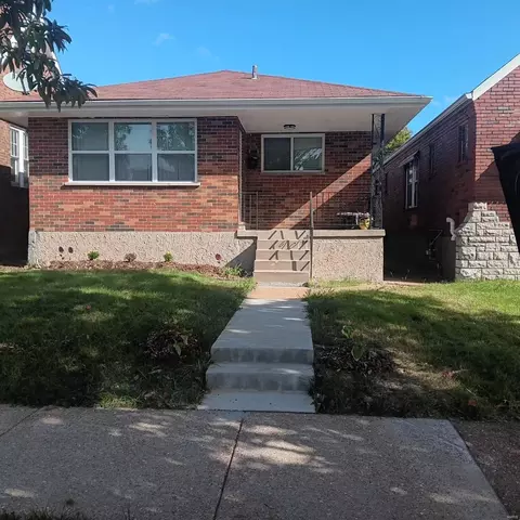 6119 N Pointe Blvd, Saint Louis, MO 63147