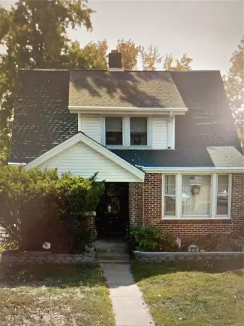 9110 White Ave, Saint Louis, MO 63144