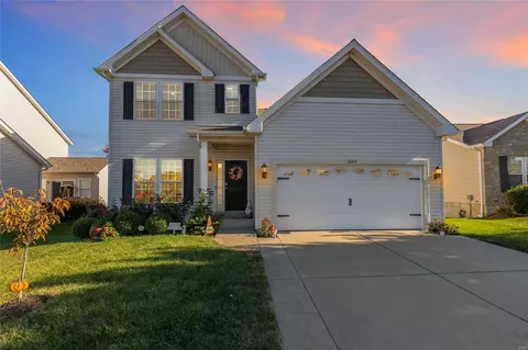 1343 Shorewinds Trl, Saint Charles, MO 63303