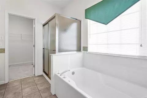 Bath - 7720 Callie Ct, O'fallon, MO 63368 photo 2 of 3