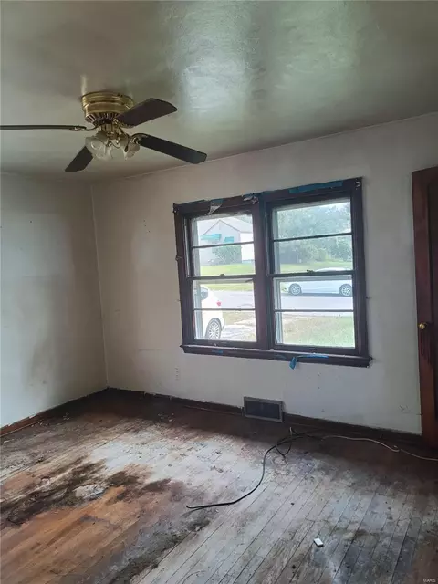 6111 Wulff Dr, Berkeley, MO 63134 photo 3