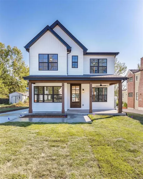 1718 Janet Pl, Kirkwood, MO 63122